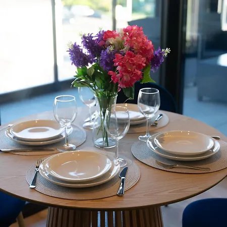 Apartamento Bemowo - Air Con, Balcony, Parking - By Rentujemy *