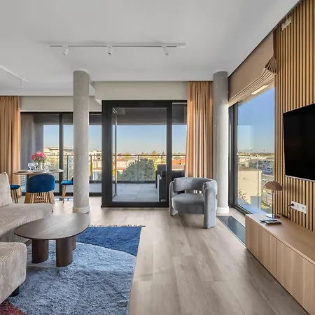 Apartamento Bemowo - Air Con, Balcony, Parking - By Rentujemy